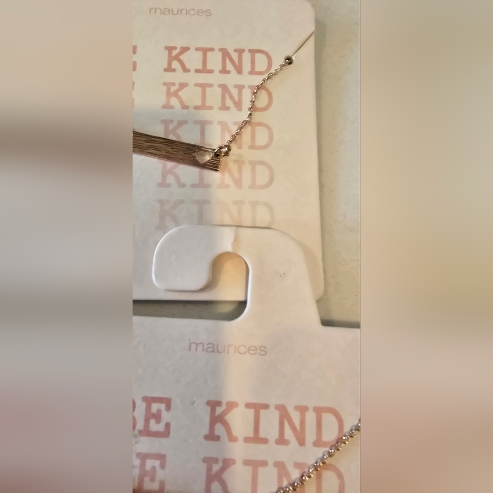 NWT Maurices Dainty Gold Bar Open Heart Necklace Set Of 4 "Be Kind" Girl Gift - Picture 3 of 4